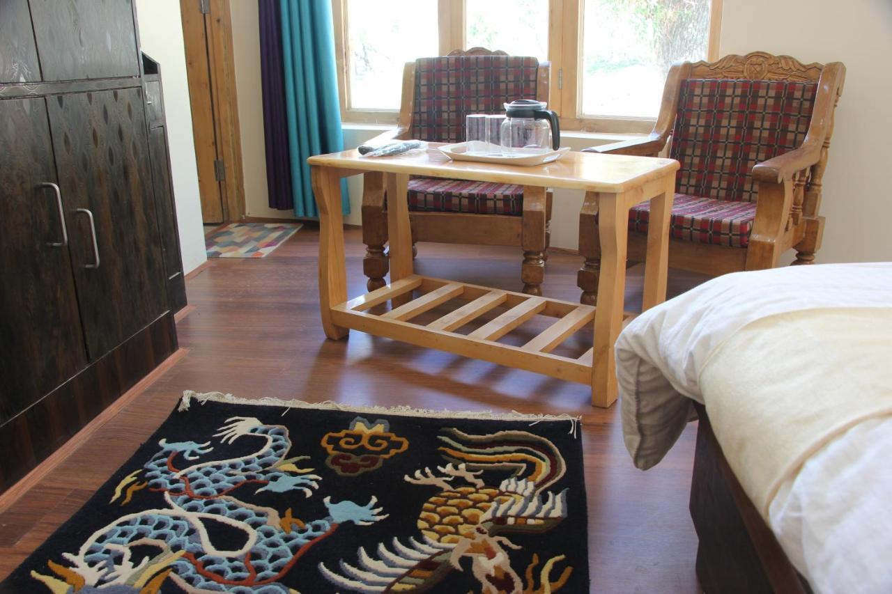 New Moon Guest House Leh Exterior foto